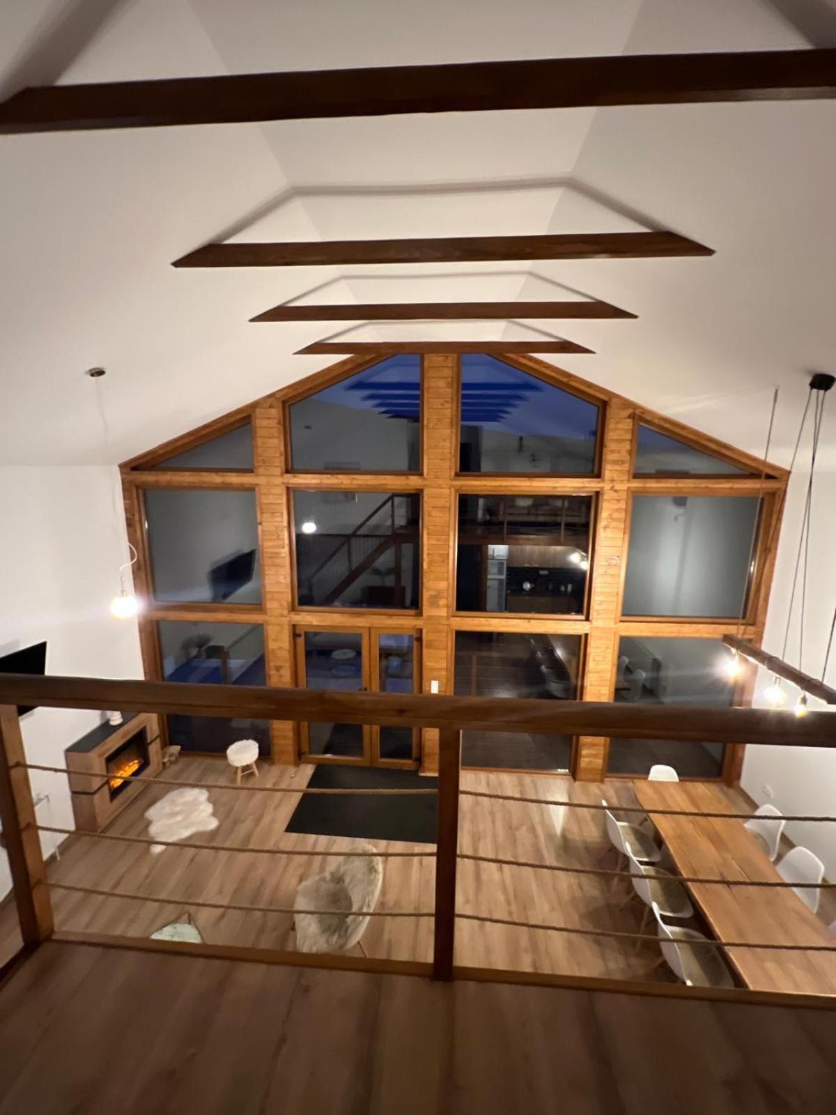 Le Chalet M - Cabana Cu O Panorama De Poveste. Dióshalom Kültér fotó