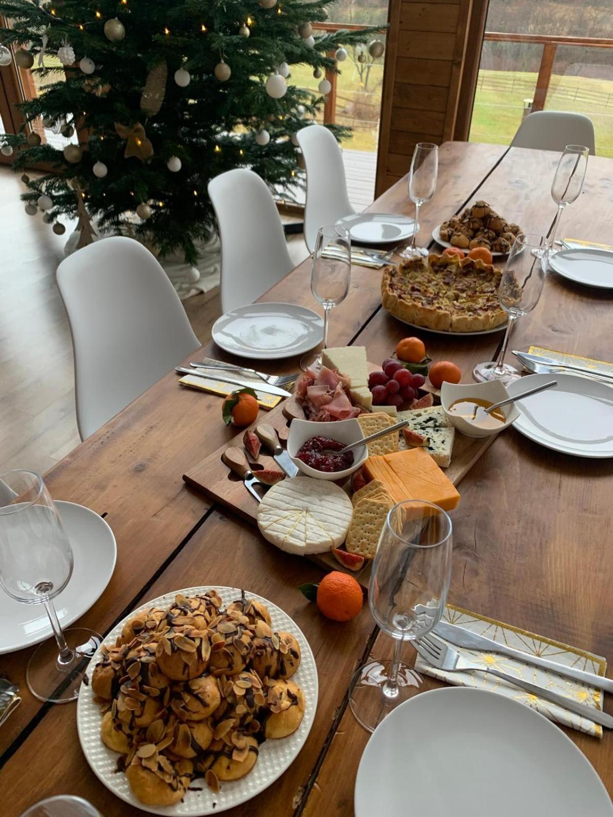 Le Chalet M - Cabana Cu O Panorama De Poveste. Dióshalom Kültér fotó