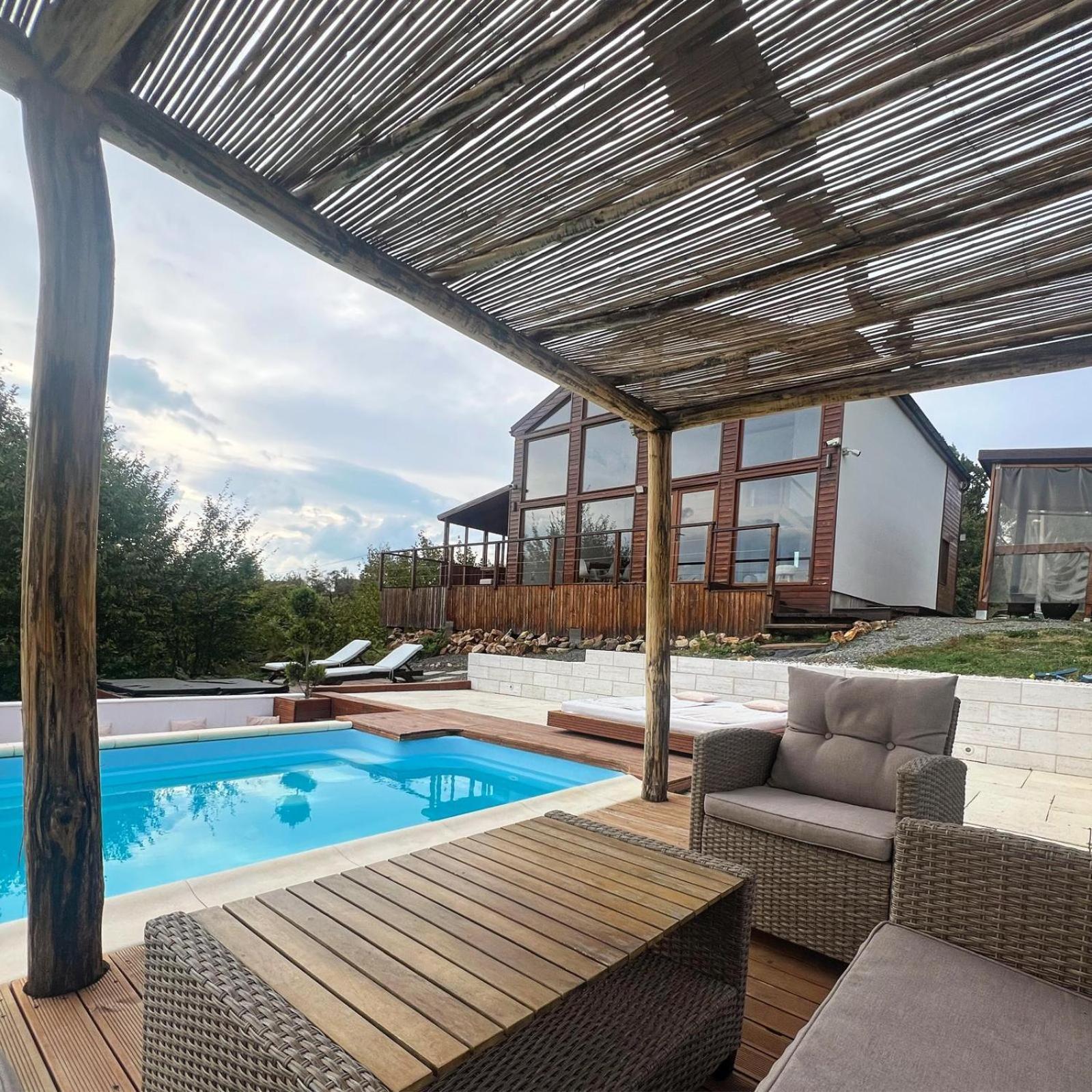 Le Chalet M - Cabana Cu O Panorama De Poveste. Dióshalom Kültér fotó